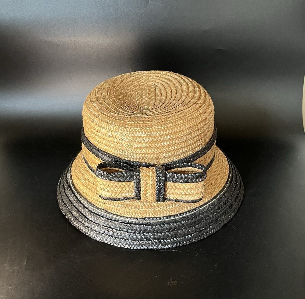 Women’s Woven Straw Cloche Bucket Hat Tan Black Bow Trim Vintage Style